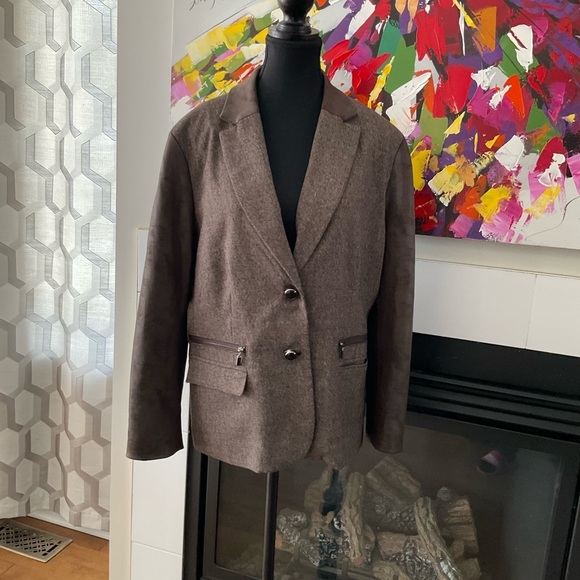 Conrad  C beautiful blazer - Picture 1 of 7